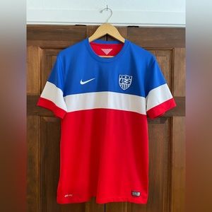 Men’s Authentic 2014 Nike USA World Cup Jersey - Like New - Size Large